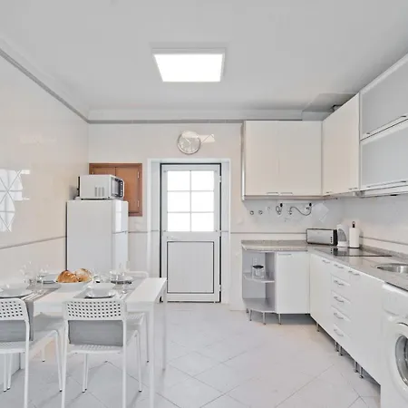 Apartment Bmyguest - I